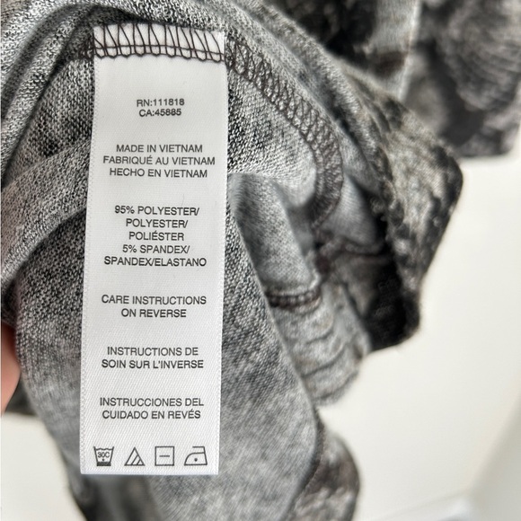 Beautiful Michael Kors V neck Snakeskin Pattern Long Sleeved Dress - Picture 5 of 5